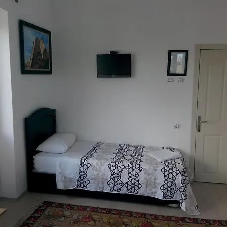 Erciyes Stone 乌奇希萨尔